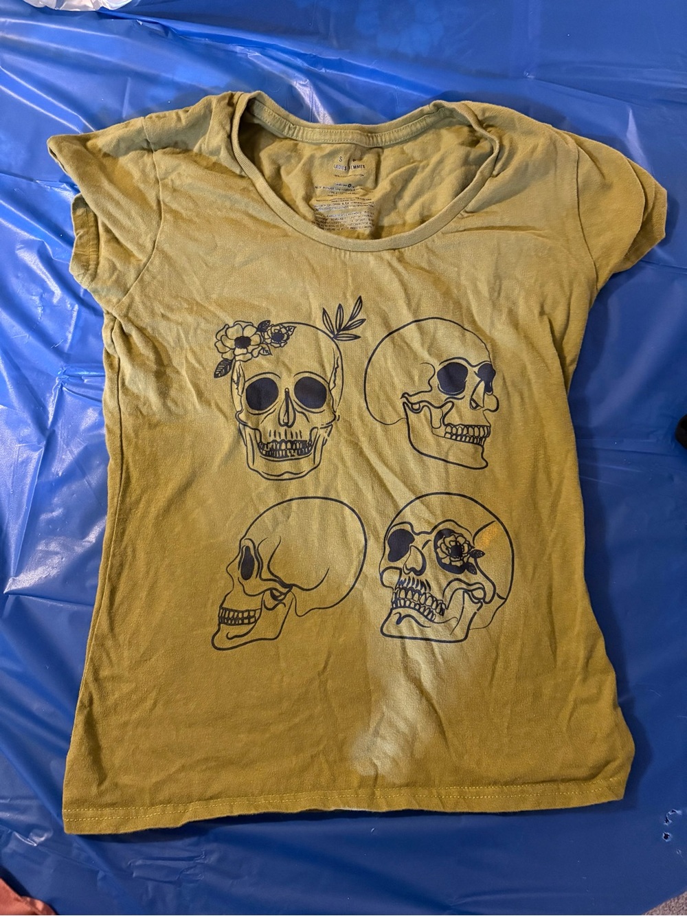 Olive Green Crewneck T-Shirt with Skull Graphic